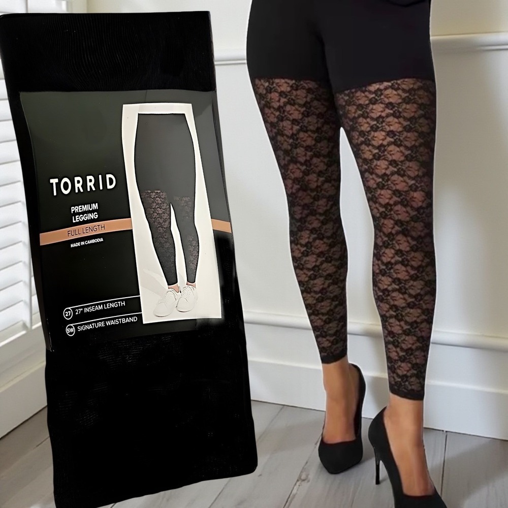 TORRID Lace Leggings‎ w/Attached Black Shorts NWT Size 4X